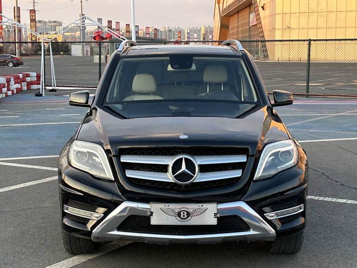 2015年5月奔馳 奔馳GLK級  2015款 GLK 260 4MATIC 時(shí)尚型 極致版