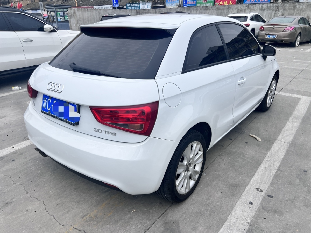 奧迪 奧迪A1  2014款 30 TFSI 時尚型圖片