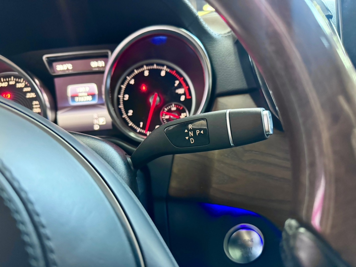 奔馳 奔馳GLS  2018款 GLS450 4MATIC 3.0T 美規(guī)版圖片