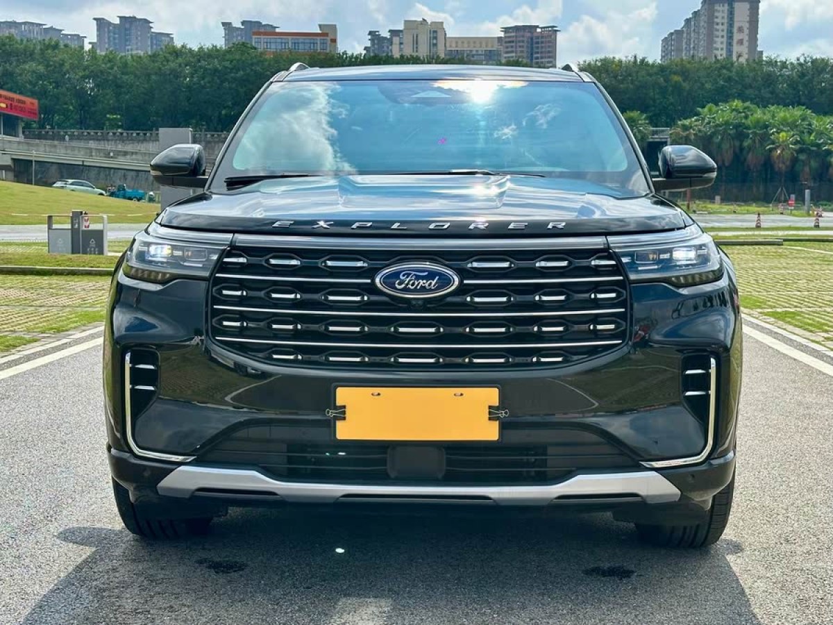 福特 探險者  2024款 2.3T EcoBoost 四驅(qū)鈦金版 6座圖片