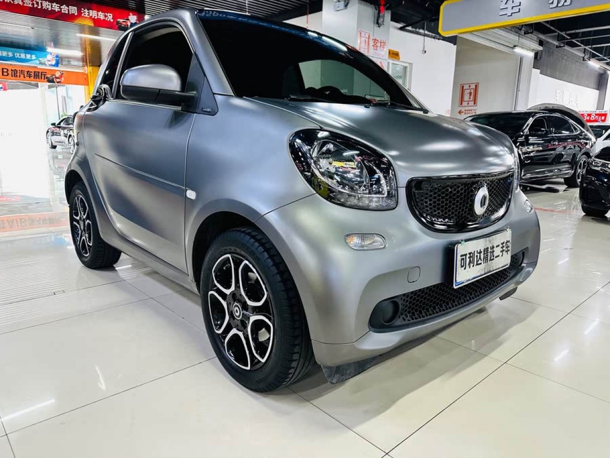 smart fortwo  2019款 0.9T 66千瓦硬頂風擎版 國VI圖片