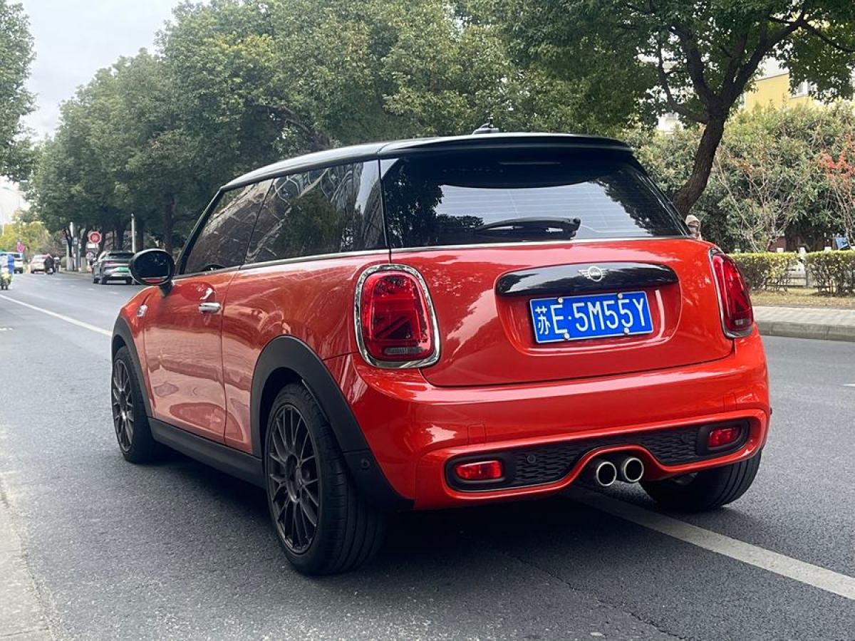 MINI CLUBMAN  2018款 2.0T COOPER S 經(jīng)典派圖片