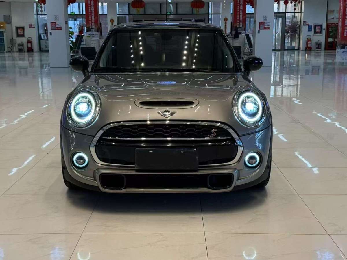 MINI MINI  2020款 2.0T COOPER S CABRIO 藝術(shù)家圖片