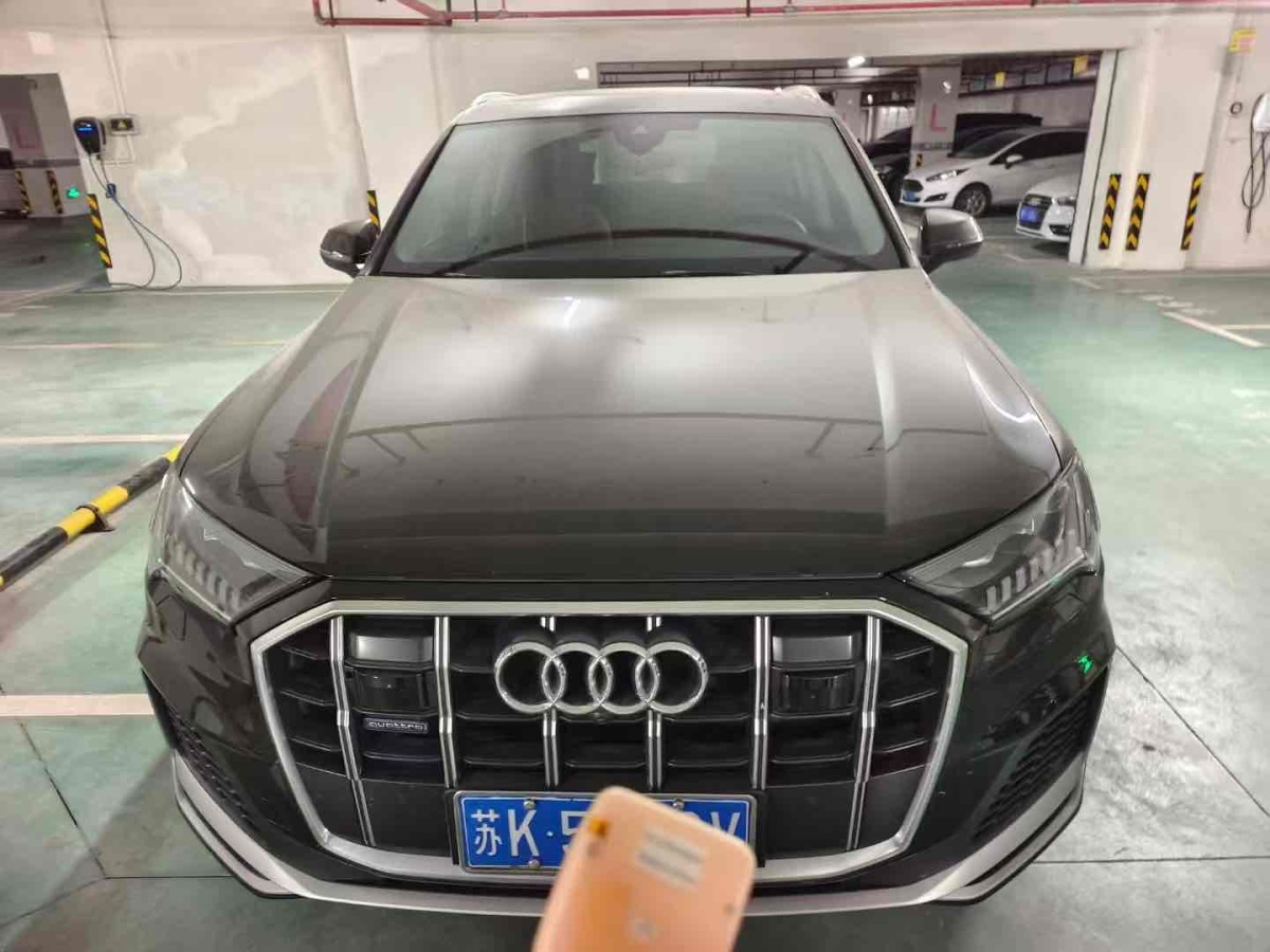 奧迪 奧迪Q7  2023款 55 TFSI quattro S 尊貴型圖片