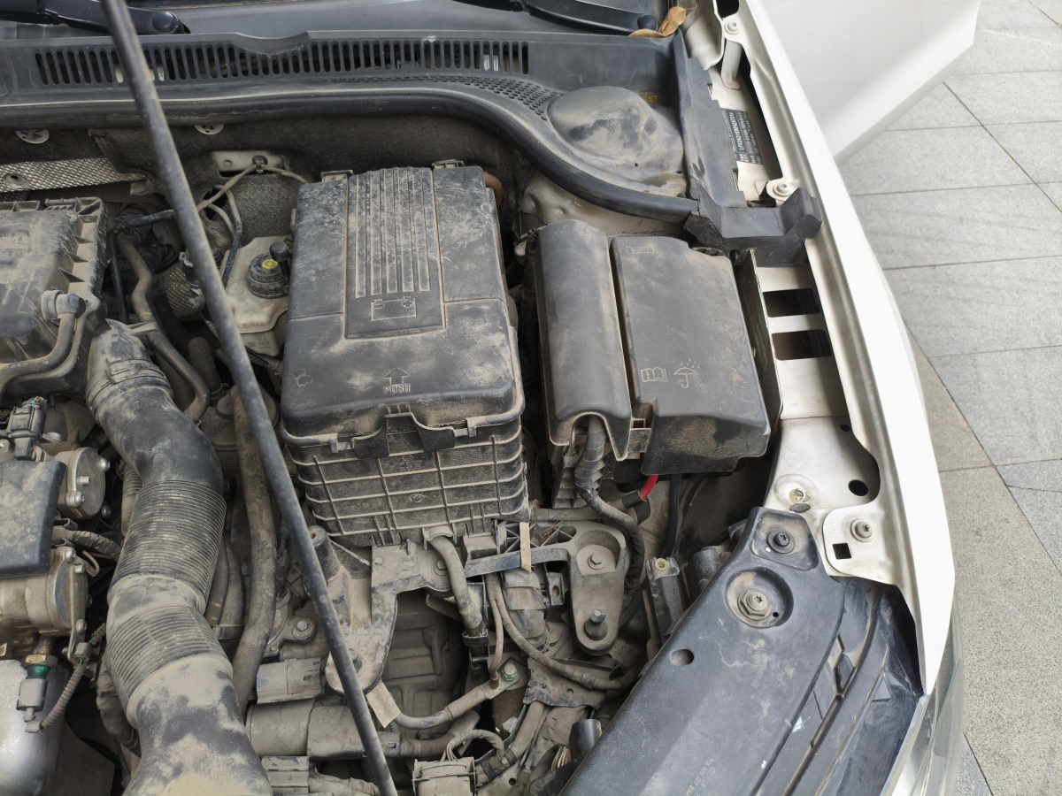 大眾 速騰  2014款 改款 1.6L 自動(dòng)舒適型圖片