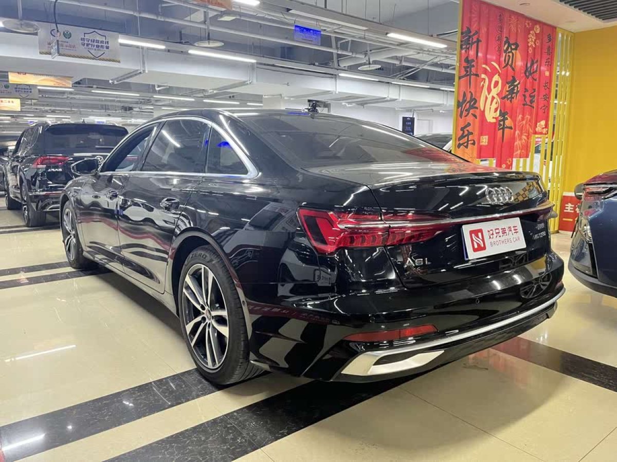奧迪 奧迪A6L  2023款 改款 45 TFSI 臻選動(dòng)感型圖片