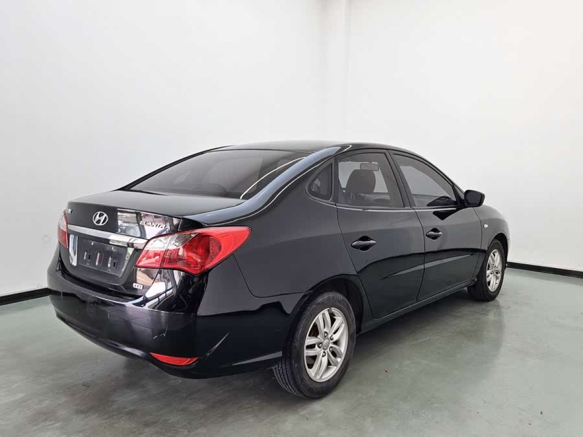 現(xiàn)代 悅動  2011款 1.6L 自動舒適型圖片