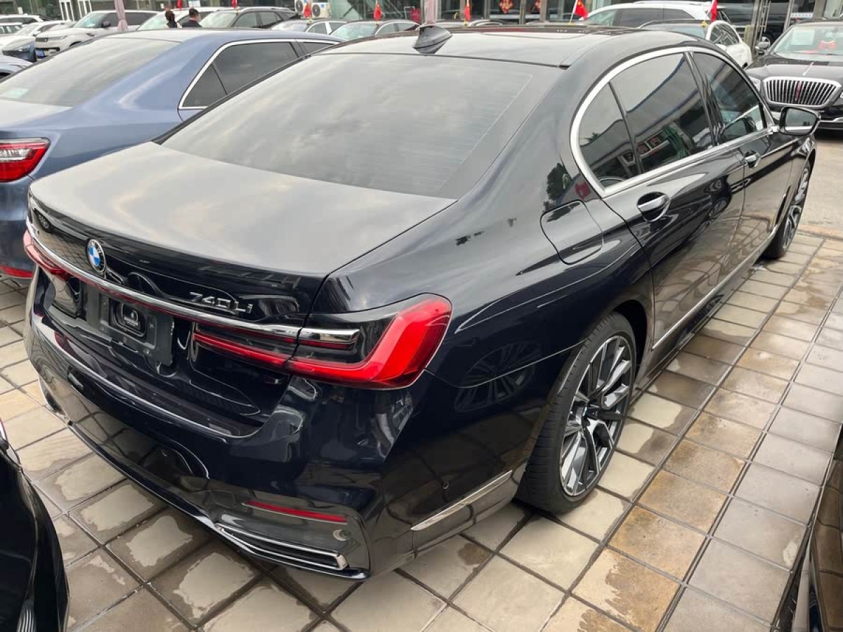 寶馬 寶馬7系  2021款 740Li xDrive 行政型 M運(yùn)動(dòng)套裝圖片