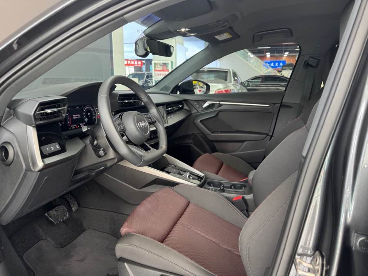 奧迪 奧迪A3  2021款 Sportback 35 TFSI 進(jìn)取運(yùn)動型圖片