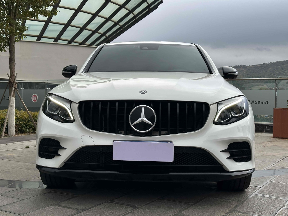 奔馳 奔馳GLC  2023款 改款 GLC 260 4MATIC 轎跑SUV圖片