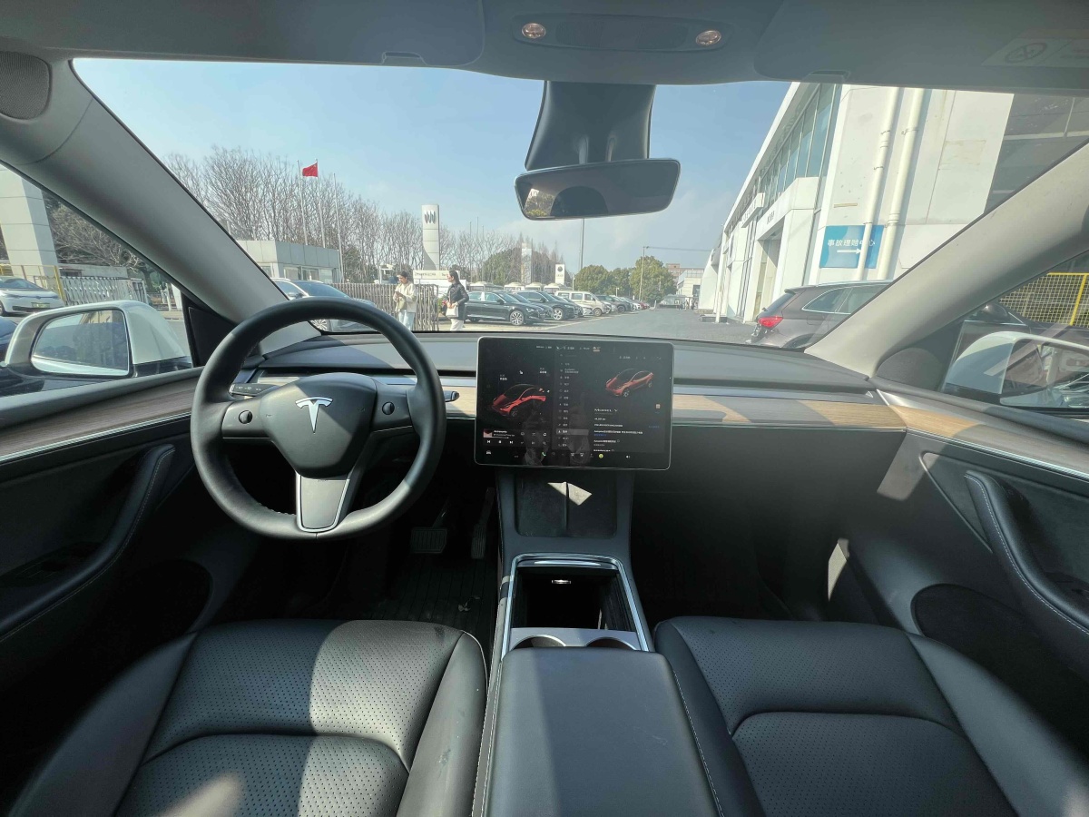 2022年1月特斯拉 Model 3  2021款 改款 標(biāo)準(zhǔn)續(xù)航后驅(qū)升級版