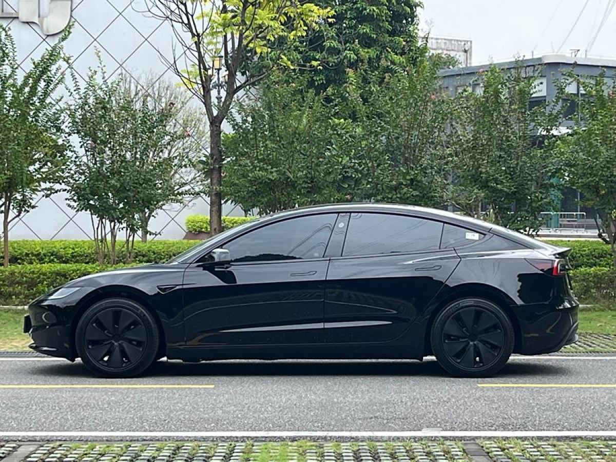 特斯拉 Model Y  2023款 后輪驅(qū)動版圖片