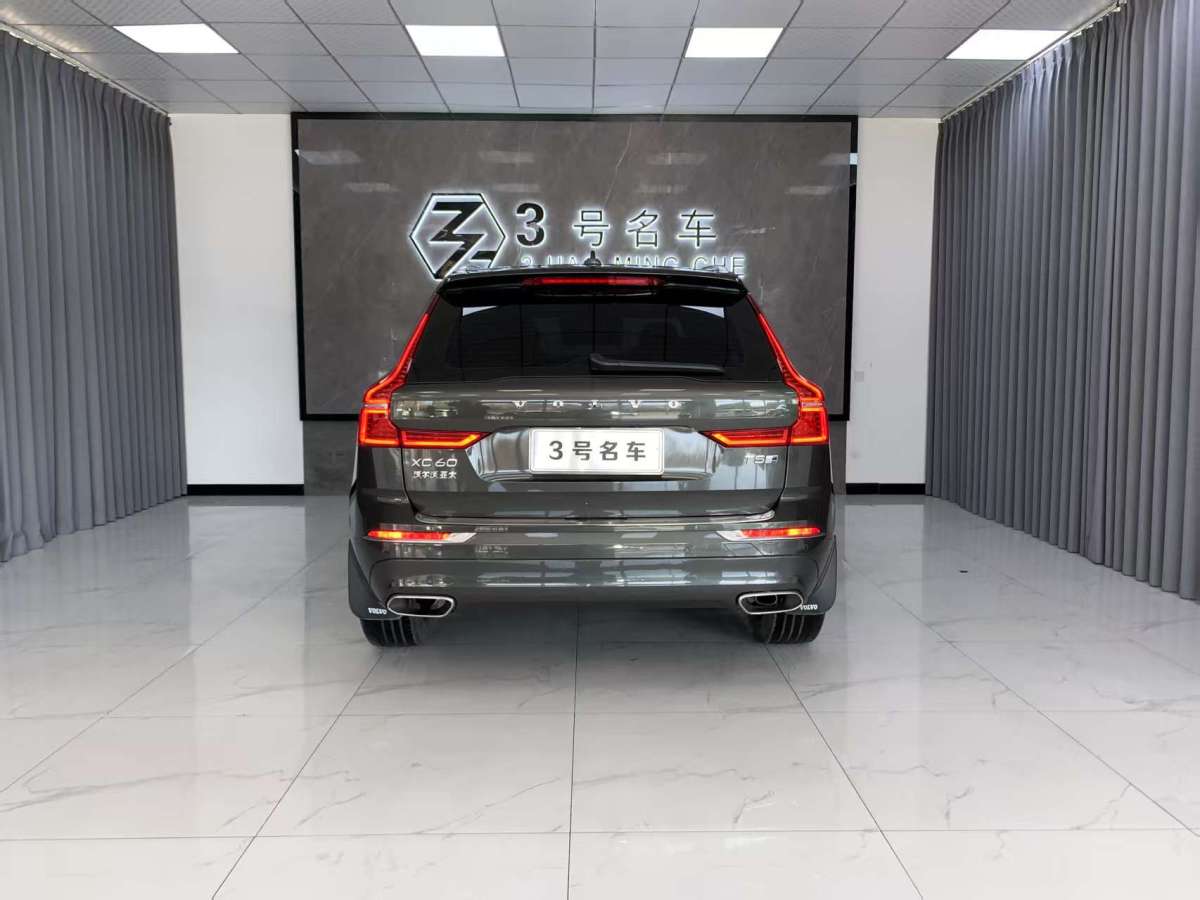 沃爾沃 XC60  2021款 T5 四驅(qū)智遠(yuǎn)豪華版圖片