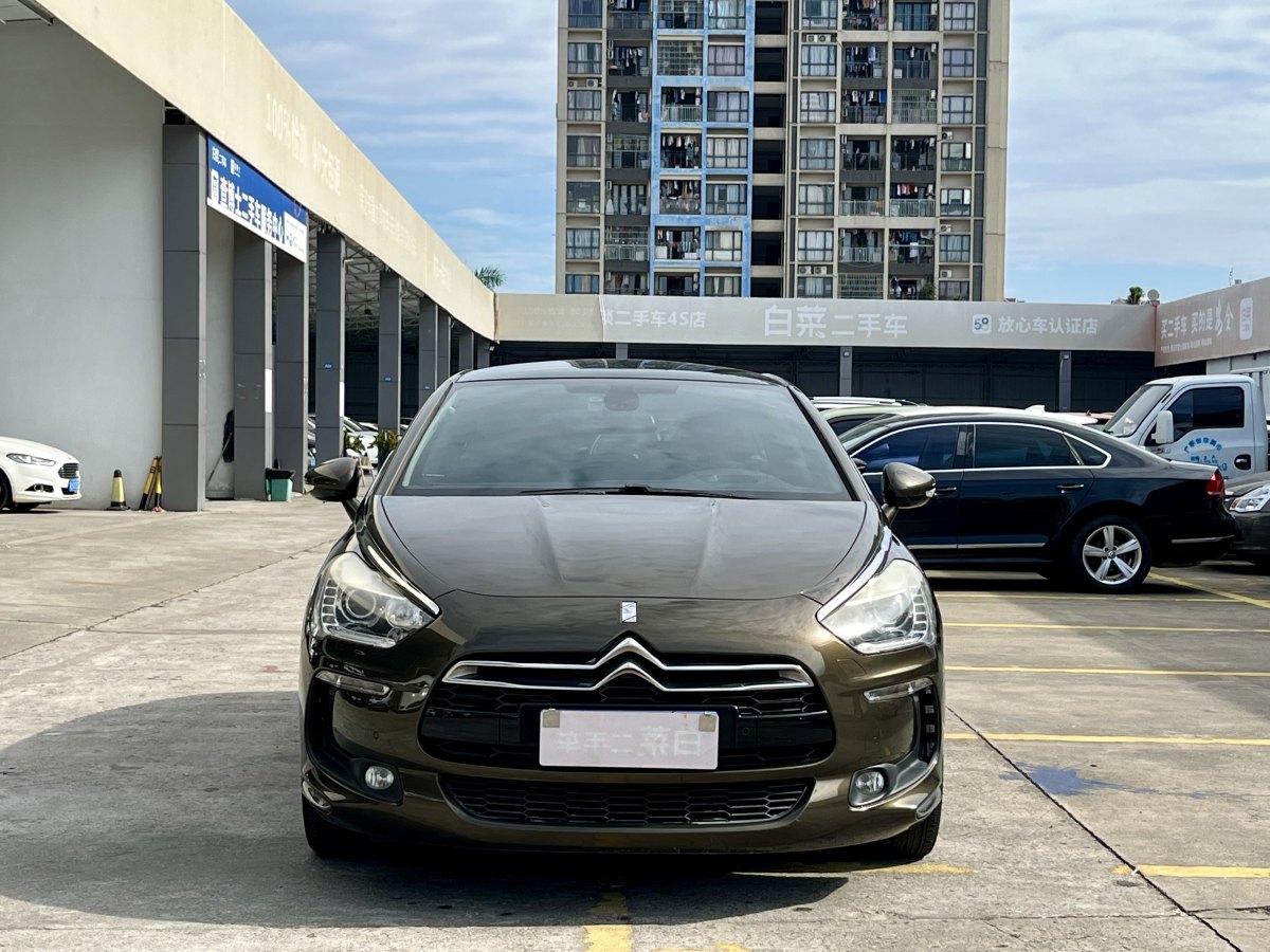 2014年6月DS DS 5  2014款 1.6T 尊享版THP200