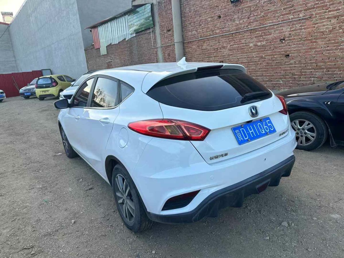 長(zhǎng)安 逸動(dòng)  2016款 1.6L GDI 手動(dòng)勁享型圖片