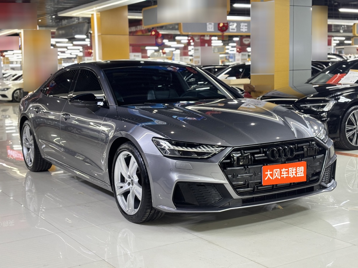 2023年4月奧迪 奧迪A7L  2022款 45 TFSI quattro S-line 圣騎士