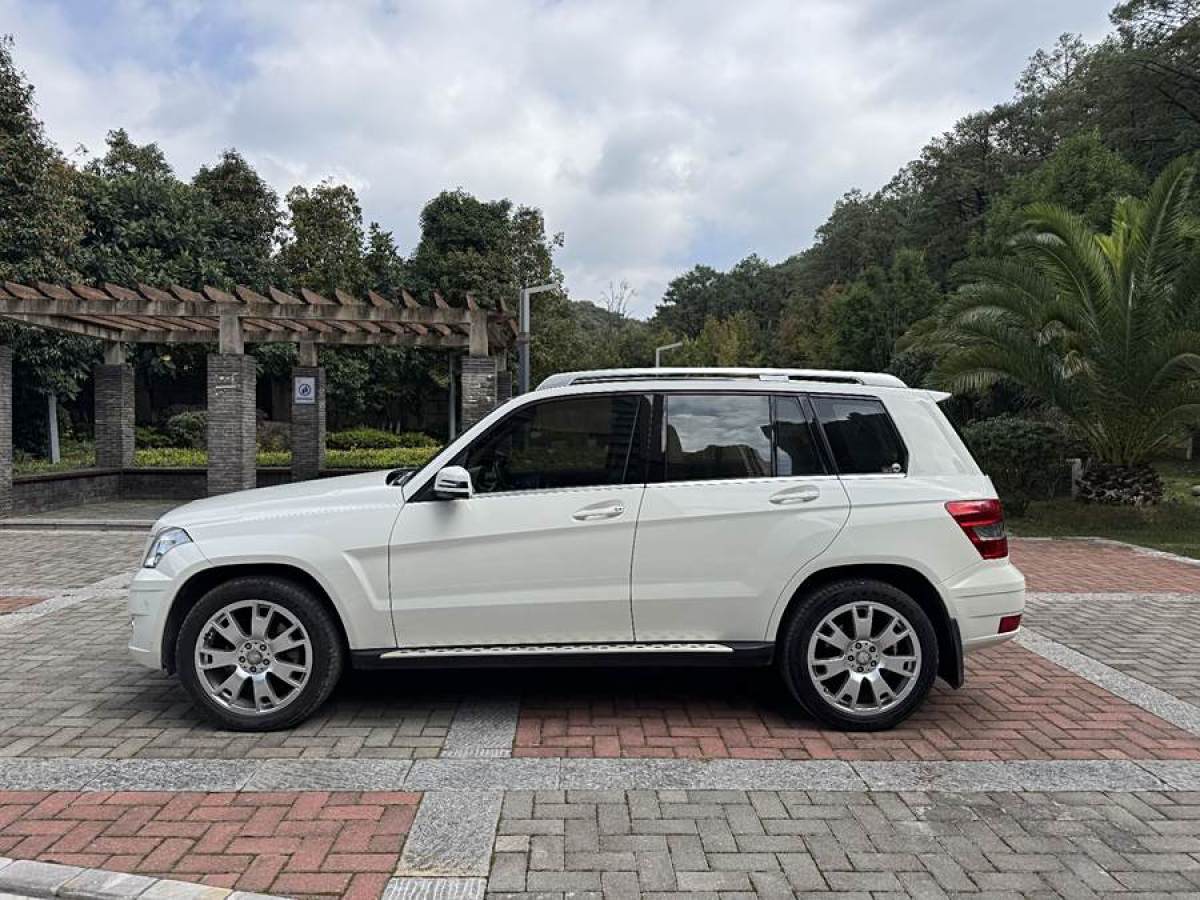 奔馳 奔馳GLK級  2011款 GLK 300 4MATIC 時尚型圖片