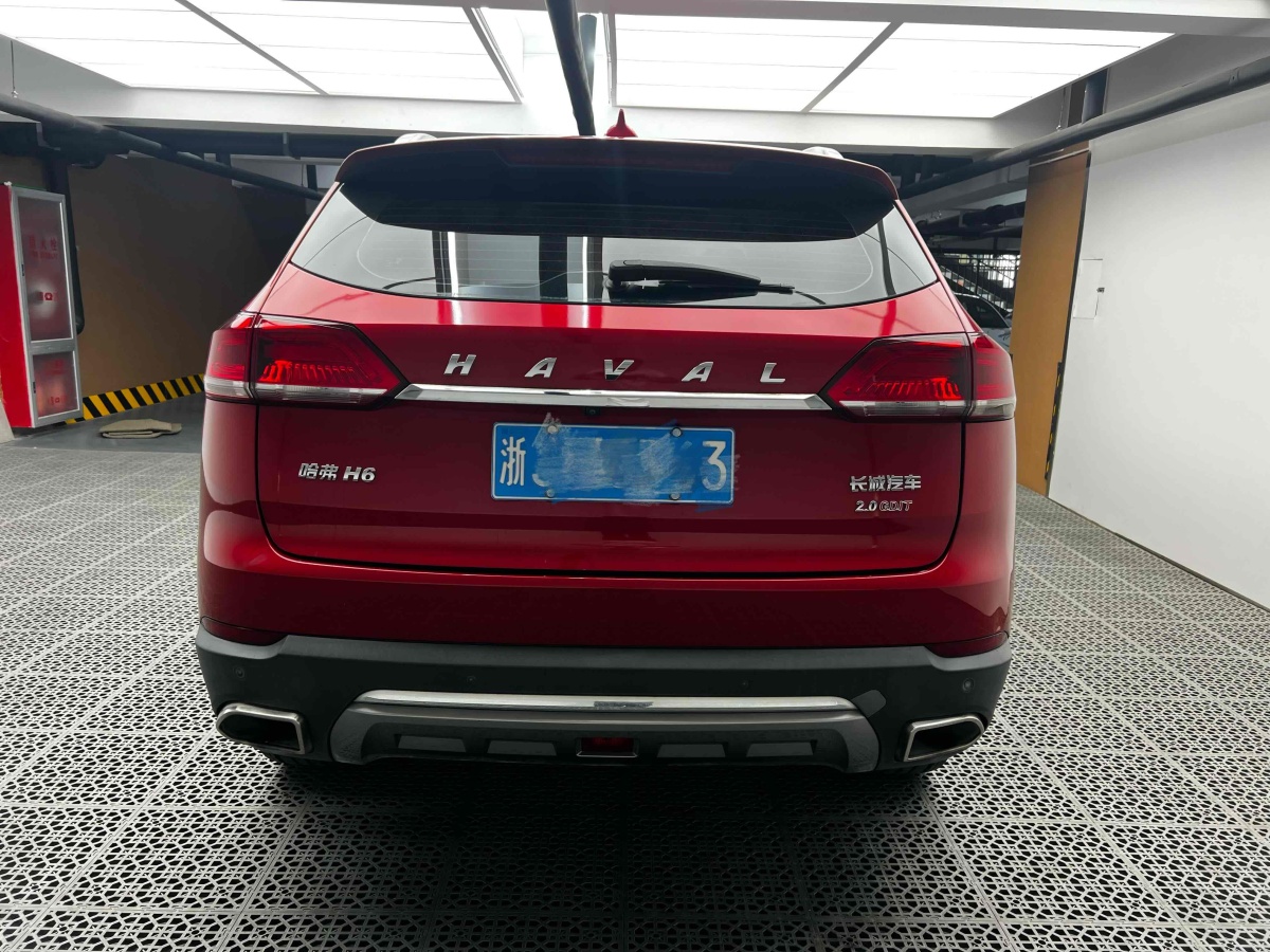 哈弗 H6 Coupe  2015款 藍標 2.0T 自動兩驅(qū)尊貴型圖片