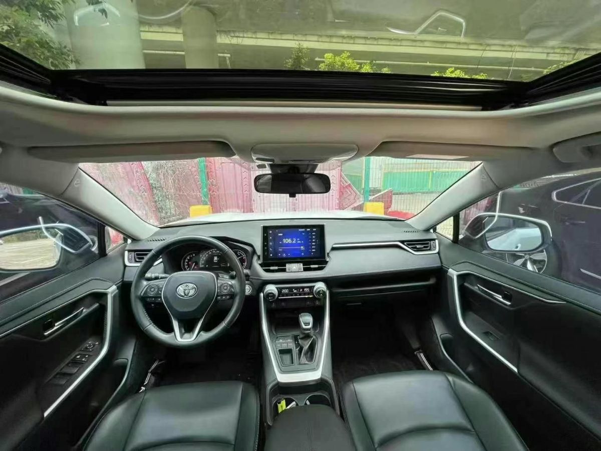 豐田 RAV4榮放  2022款 2.0L CVT四驅(qū)風(fēng)尚版圖片