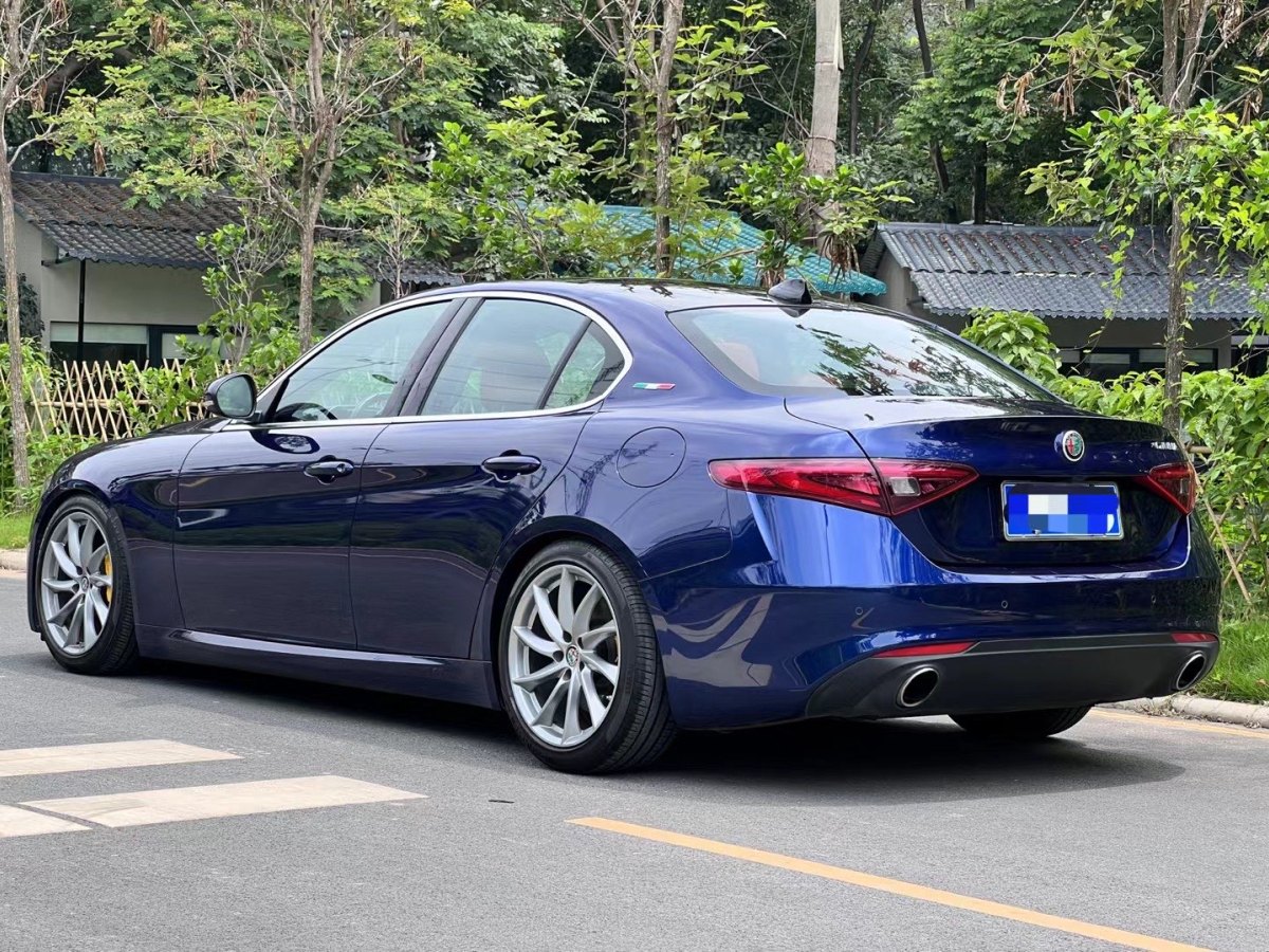 阿爾法·羅密歐 Giulia  2020款 2.0T 280HP 豪華版圖片