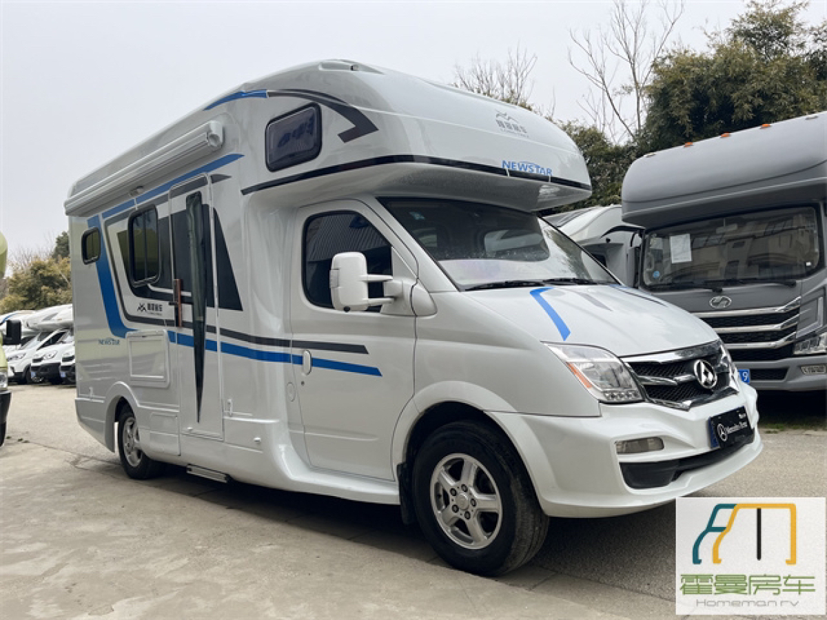 2018 款上汽大通RV80C型旅居房車圖片