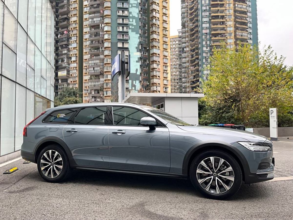 沃爾沃 V90  2025款 Cross Country B5 AWD 智遠(yuǎn)版圖片