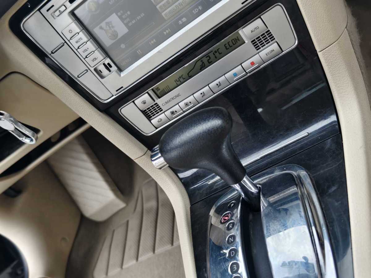 大眾 Passat領馭  2009款 2.0L MFI 自動尊享型圖片
