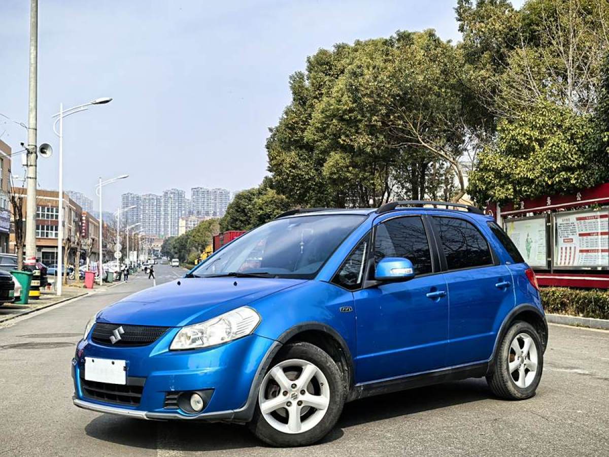 2010年7月鈴木 天語 SX4  2010款 兩廂 1.6L 手動(dòng)冠軍限量版