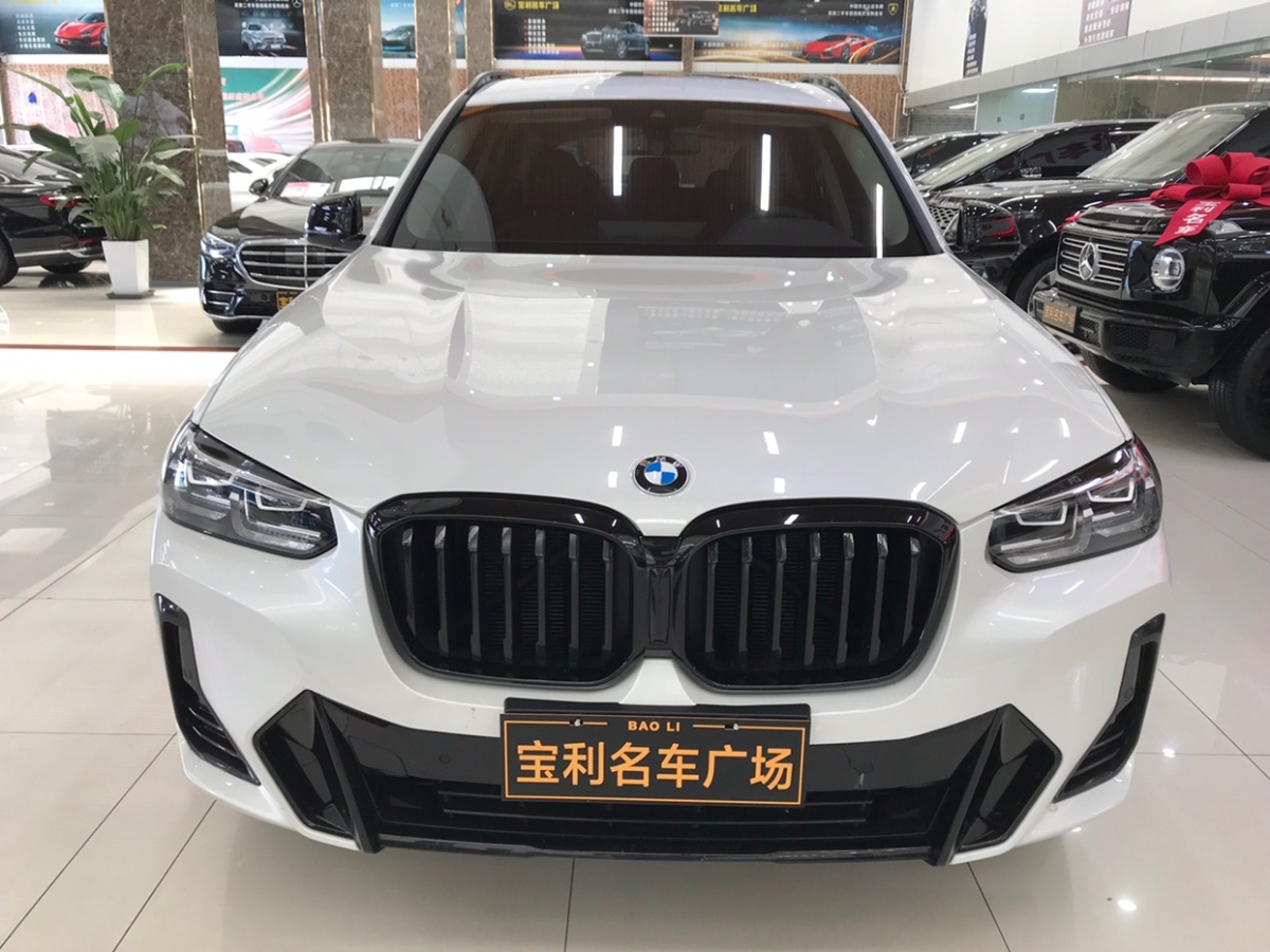 2022年3月宝马 宝马X3  2022款 xDrive30i 领先型 M曜夜套装