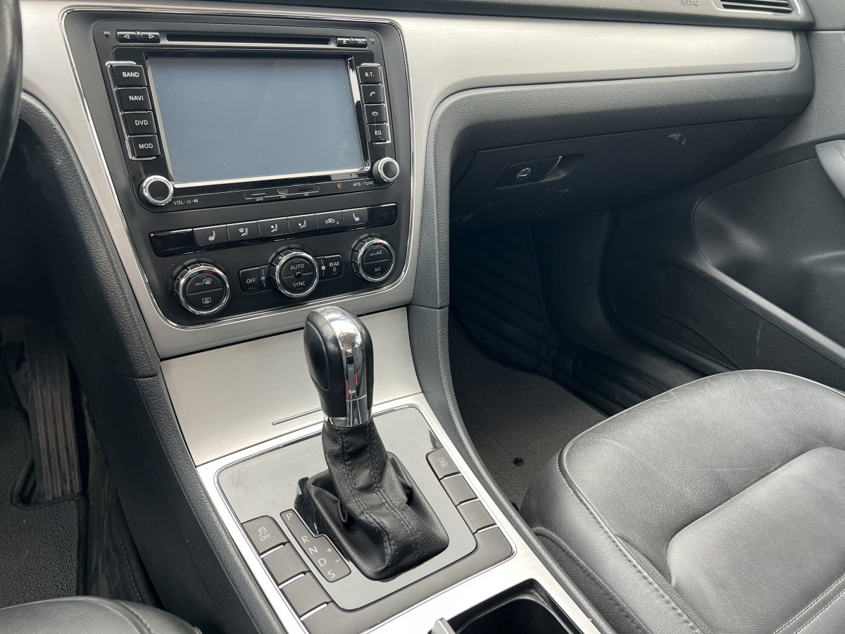 大眾 帕薩特  2011款 1.8TSI DSG尊榮版圖片