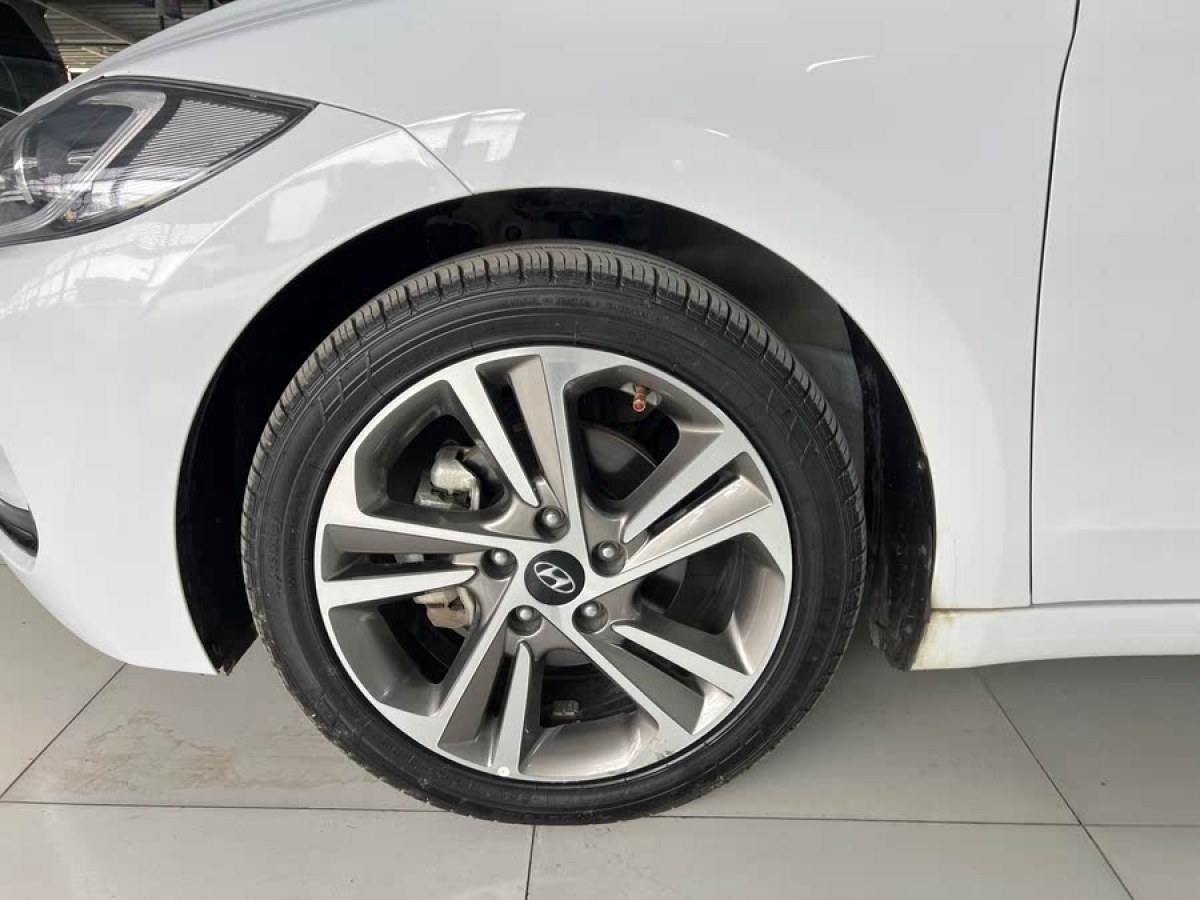 現(xiàn)代 領(lǐng)動  2016款 1.6L 自動智炫?精英型圖片