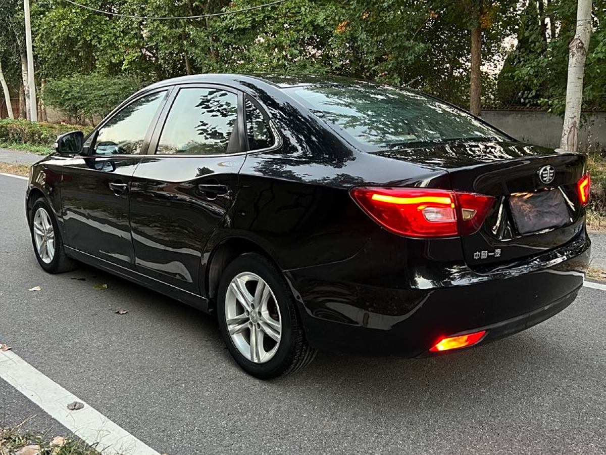 奔騰 B30  2016款 1.6L 手動舒適型圖片