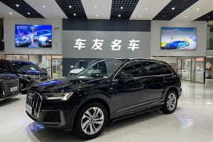 奥迪Q7 奥迪 55 TFSI quattro S line运动型