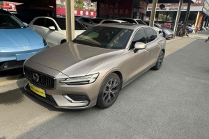 S60L 沃尔沃 B4 智远豪华版