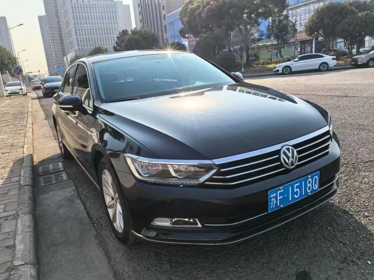 大眾 邁騰  2019款 330TSI DSG 領(lǐng)先型圖片