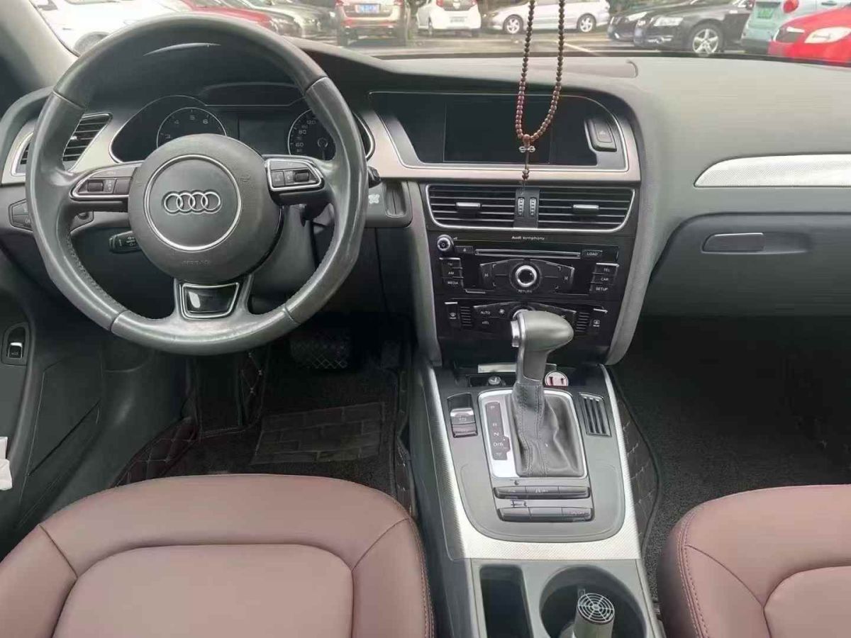 奧迪 奧迪A4L  2013款 A4L 30TFSI 手動(dòng)舒適型圖片