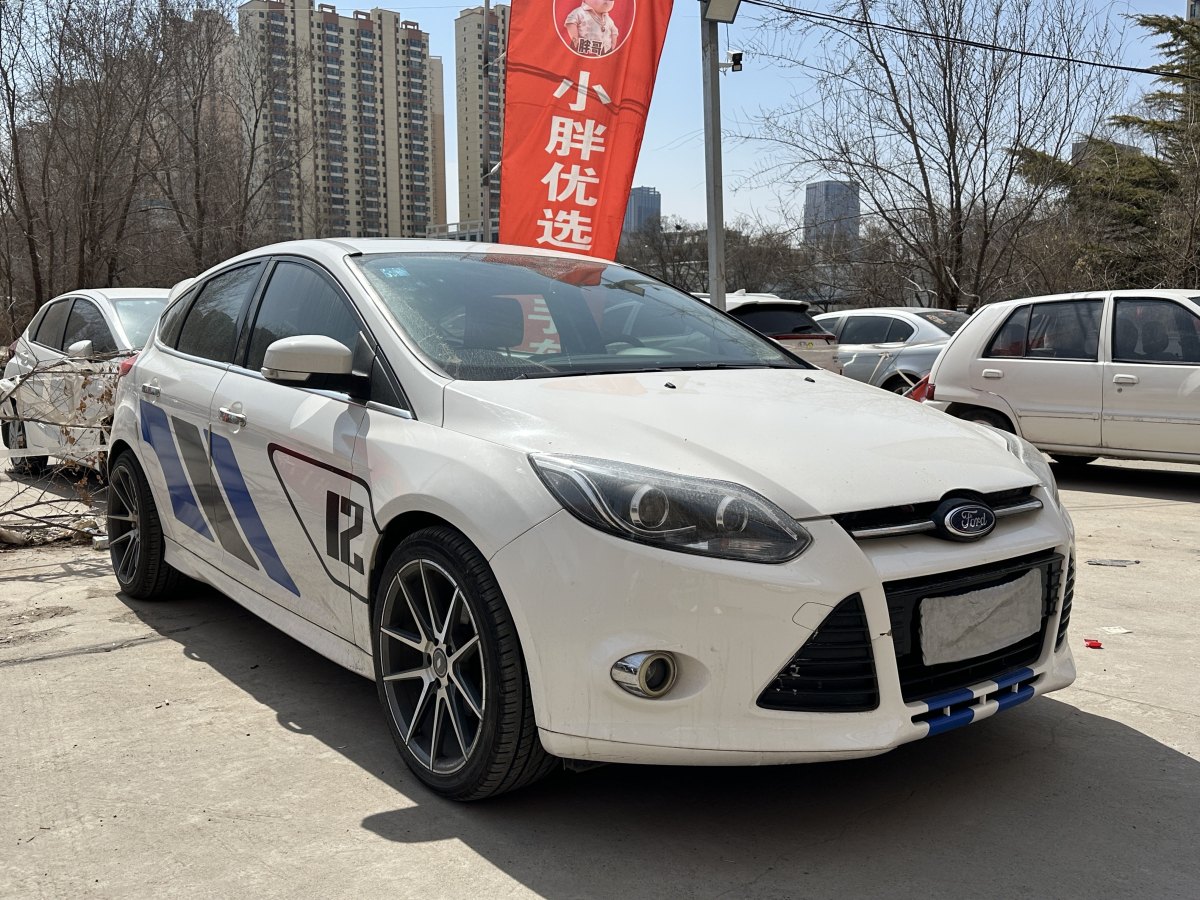 福特 ?？怂? 2012款 兩廂 2.0L 自動豪華運(yùn)動型圖片