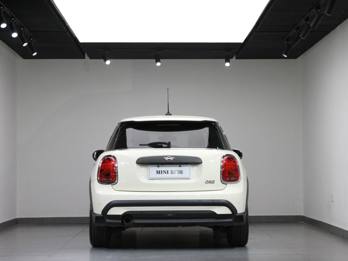 MINI MINI  2022款 改款 1.5T ONE 五門版PLUS圖片