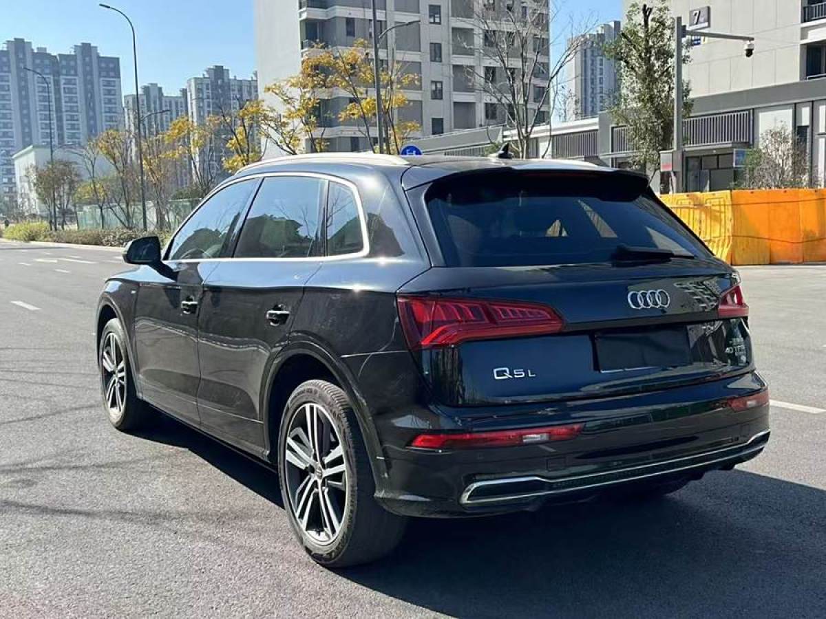 奧迪 奧迪Q5L  2020款 改款 40 TFSI 榮享時尚型圖片