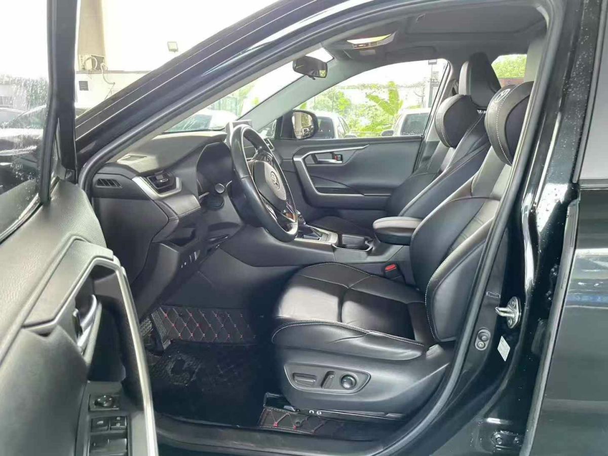 豐田 威蘭達  2021款 2.0L CVT兩驅(qū)豪華版圖片