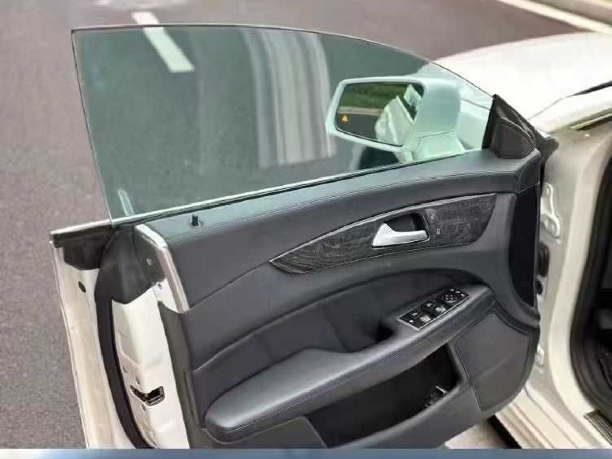 奔馳 奔馳S級  2015款 S 500 4MATIC 轎跑版圖片