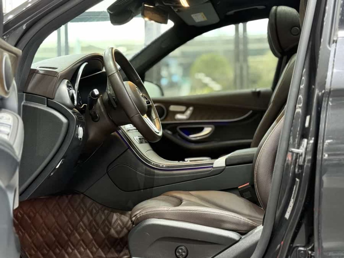 奔馳 奔馳GLC  2018款 改款 GLC 300 4MATIC 動感型圖片
