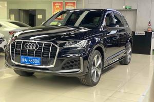 奧迪Q7 奧迪 55 TFSI quattro 至尊專享版