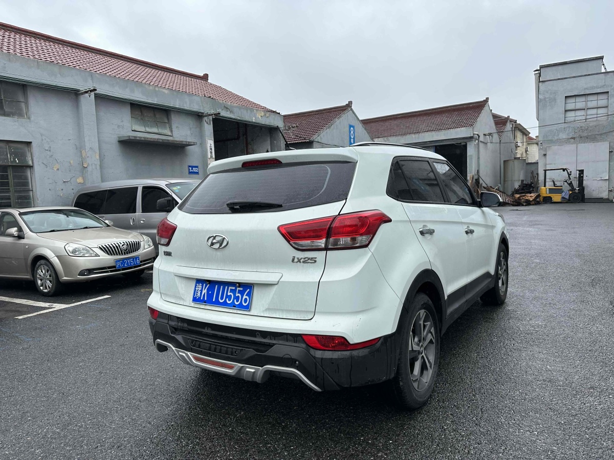 2018年6月現(xiàn)代 ix25  2015款 1.6L 自動(dòng)兩驅(qū)智能型GLS