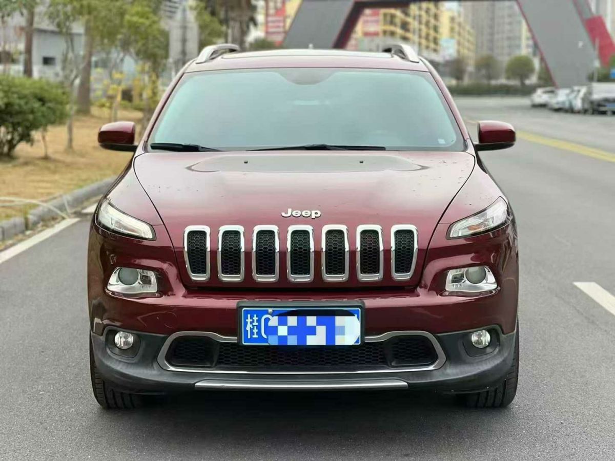 Jeep 自由光  2019款 2.0L 兩驅(qū)優(yōu)享版圖片