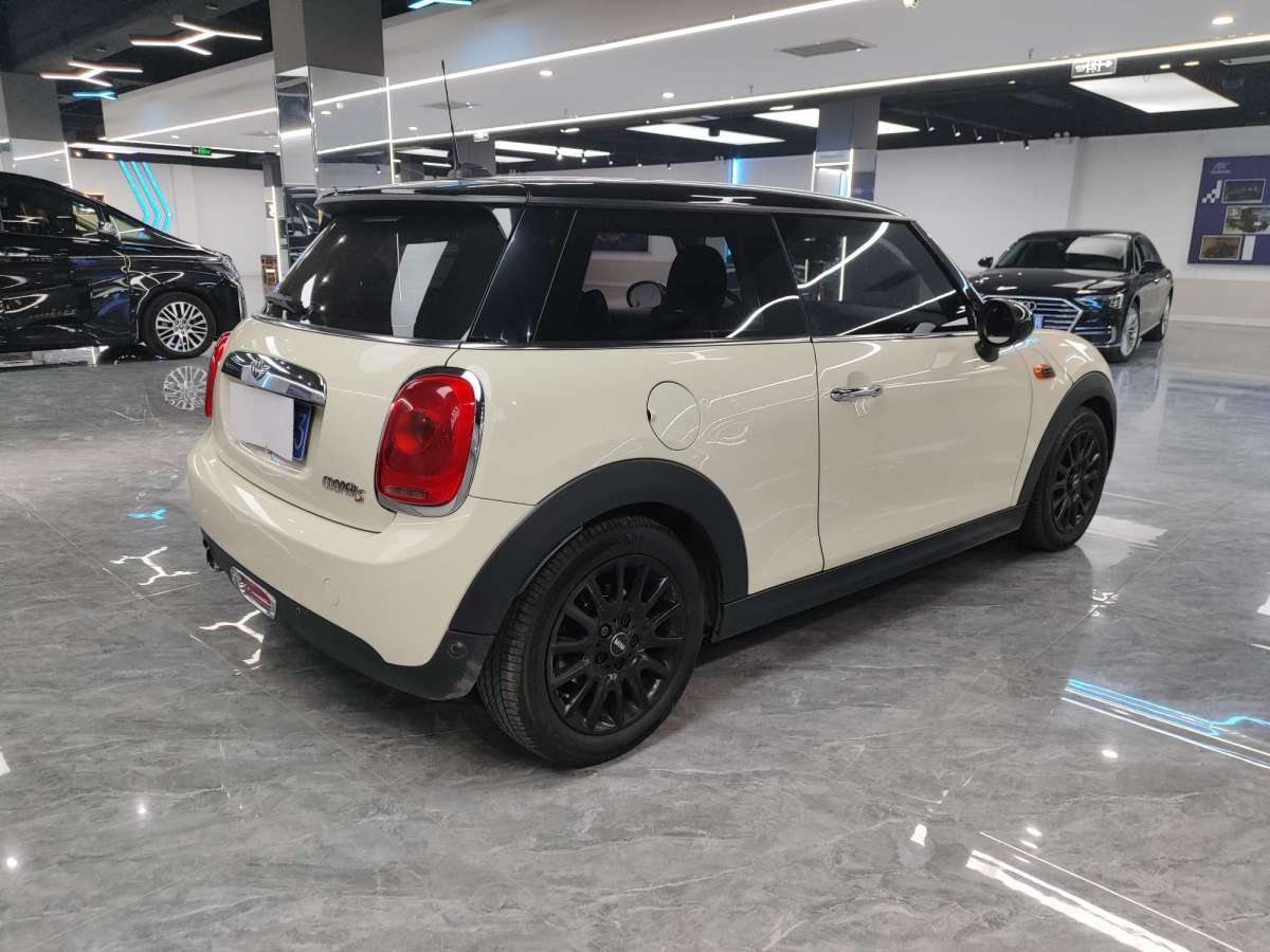 MINI MINI  2018款 1.5T COOPER 色彩紀念版圖片