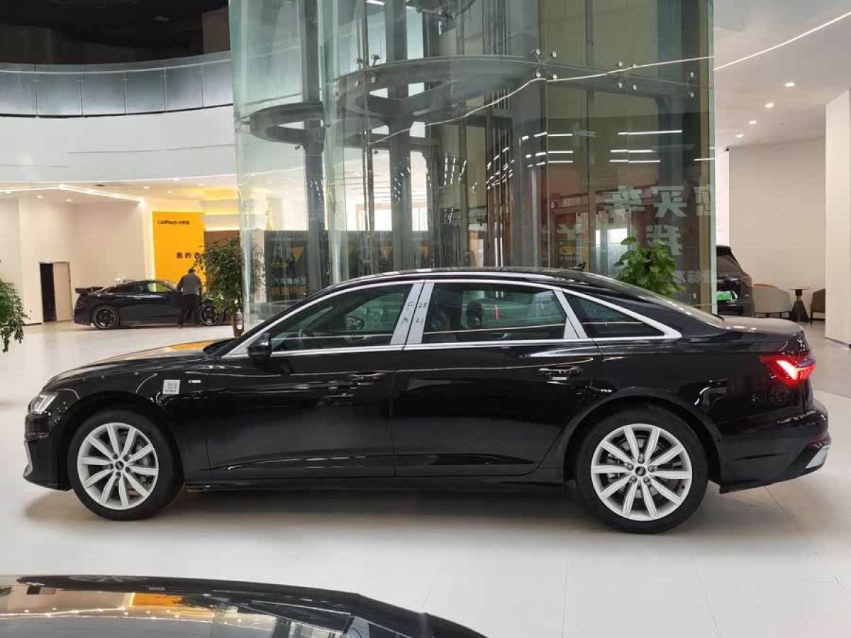 奧迪 奧迪A6L  2024款 45 TFSI 臻選動感型圖片