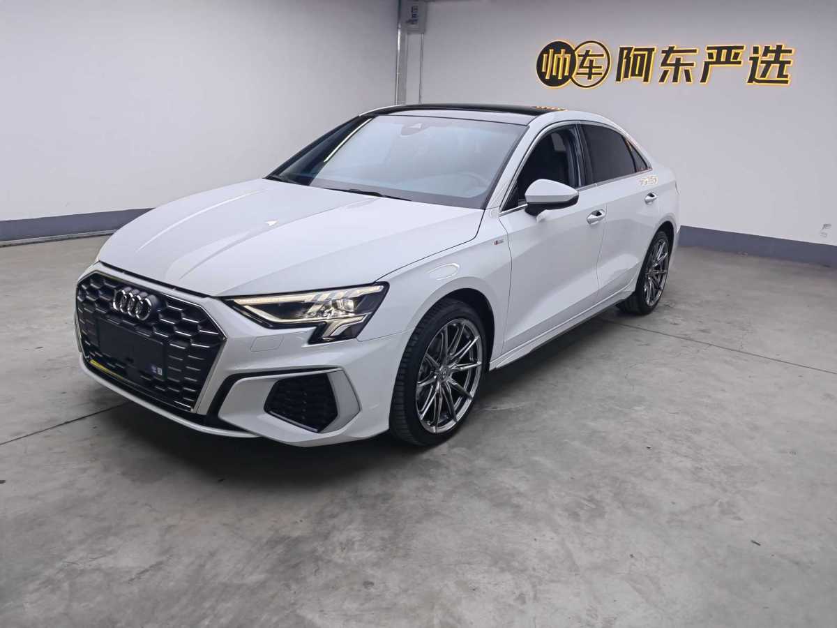 奧迪 奧迪A3  2022款 A3L Limousine 35 TFSI 時(shí)尚運(yùn)動(dòng)型圖片