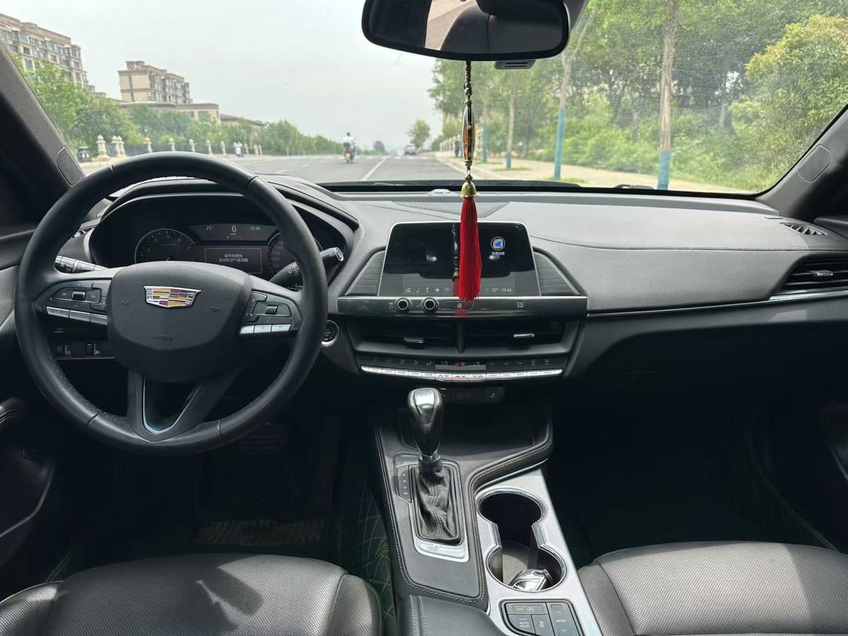 凱迪拉克 CT4  2021款 28T 豪華型圖片