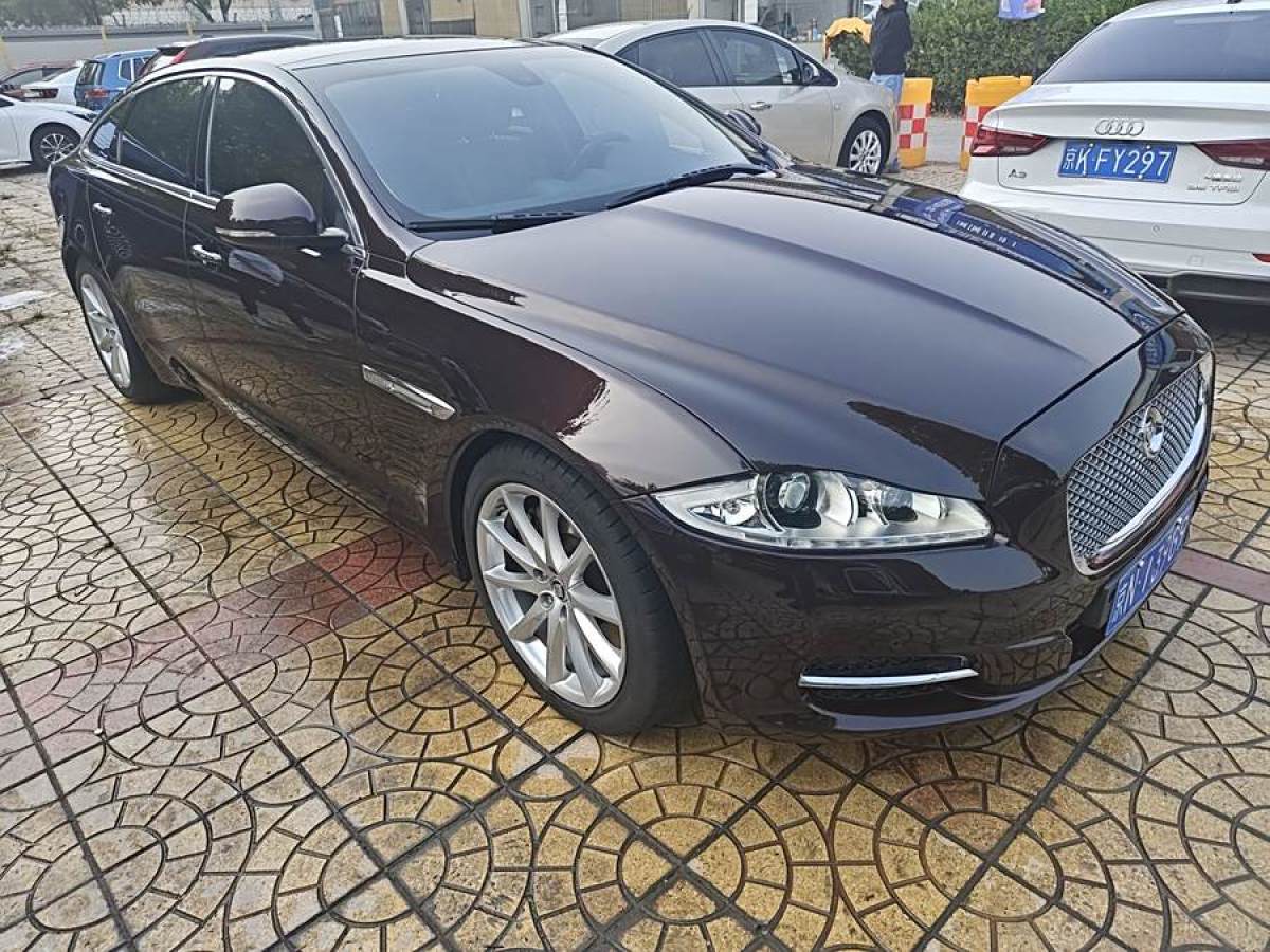 捷豹 XJ  2011款 XJL 3.0 全景商務(wù)版圖片